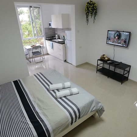 Olga Beach Apartment 28 Haifa Luaran gambar