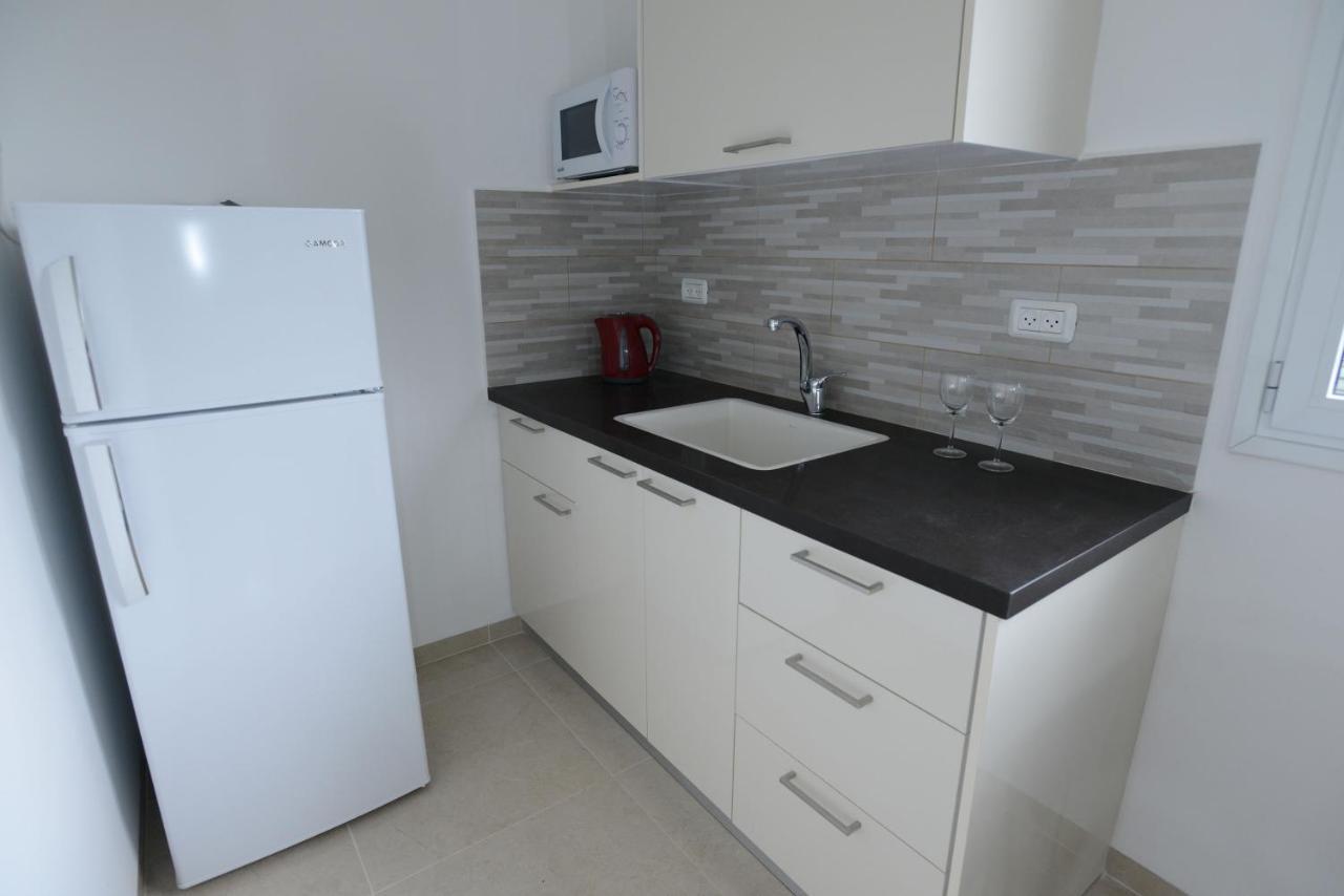 Olga Beach Apartment 28 Haifa Luaran gambar