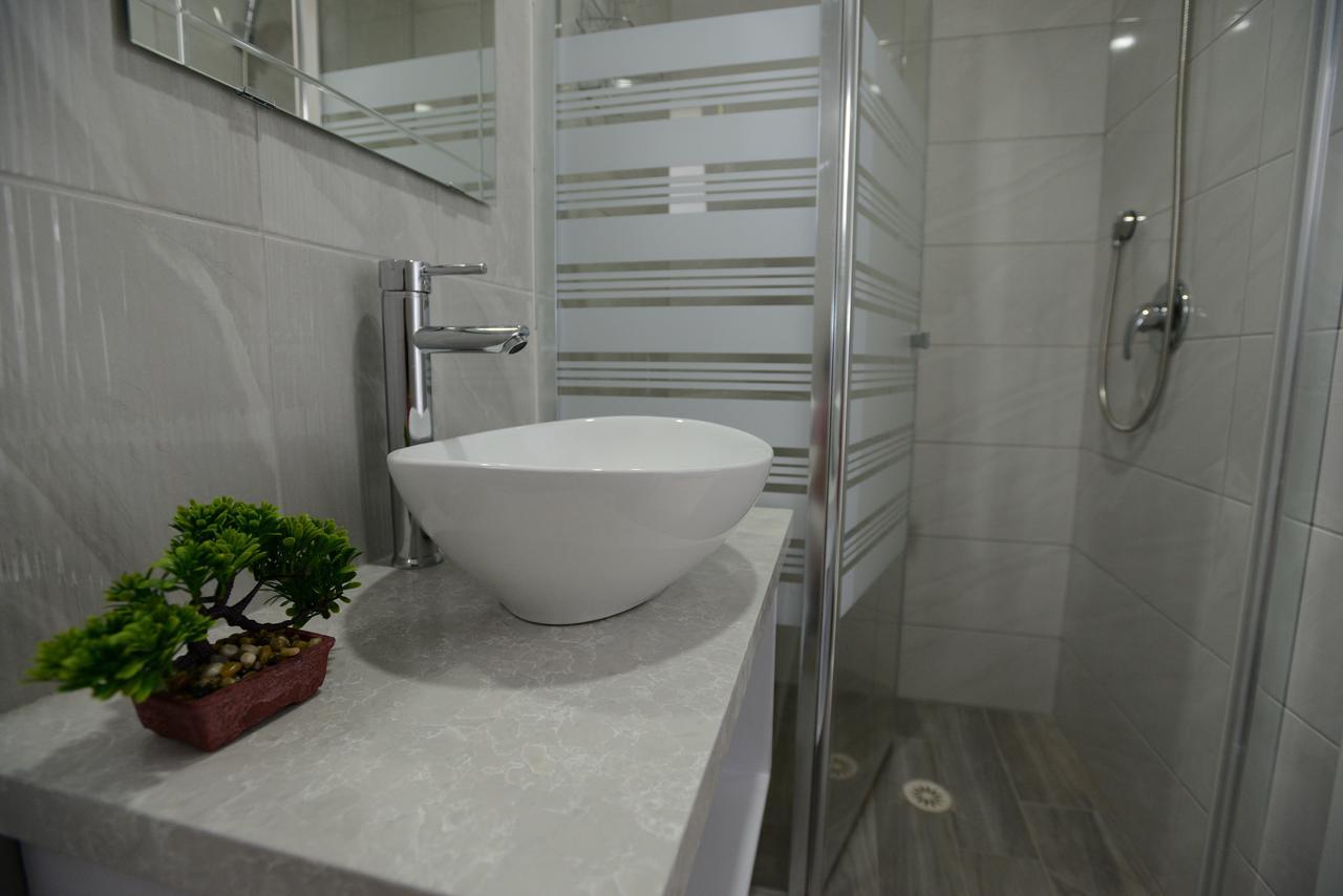 Olga Beach Apartment 28 Haifa Luaran gambar
