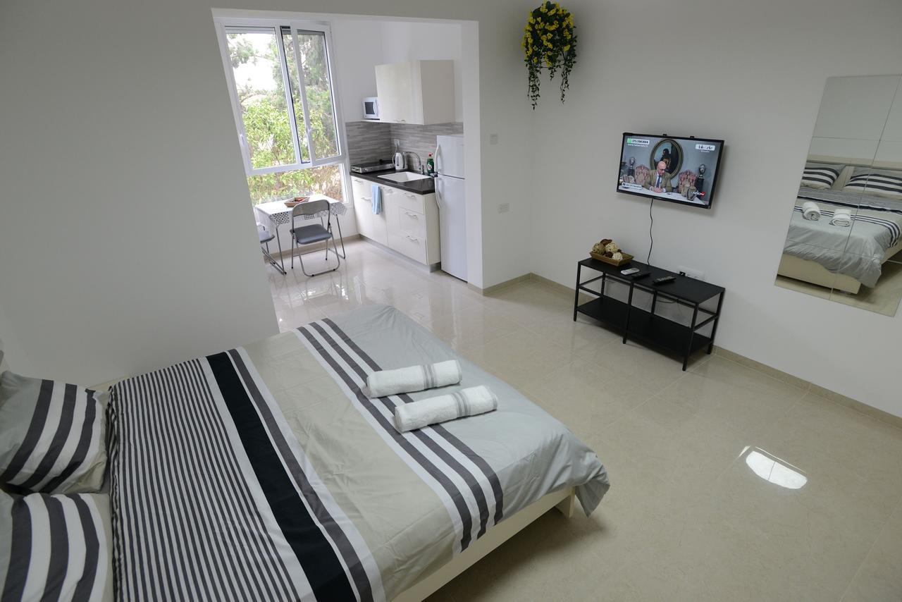 Olga Beach Apartment 28 Haifa Luaran gambar
