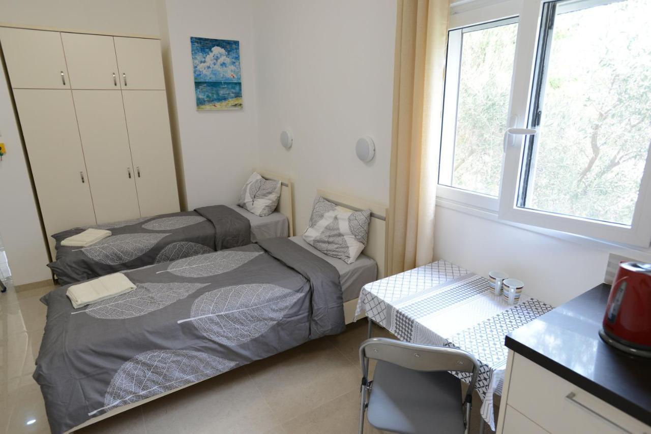 Olga Beach Apartment 28 Haifa Luaran gambar